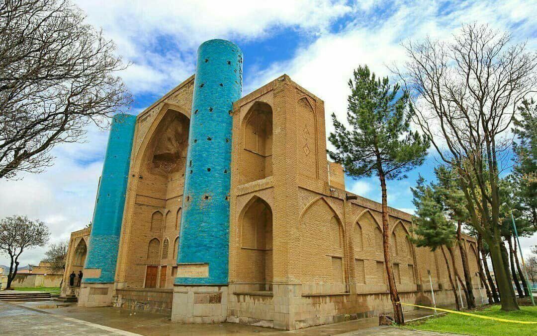 تاملی بر زندگی شیخ شهاب الدین اهری و بررسی نام صحیح «ارسباران» در میان اشعار وی تاملی بر زندگی شیخ شهاب الدین اهری و بررسی نام صحیح «ارسباران» در میان اشعار وی