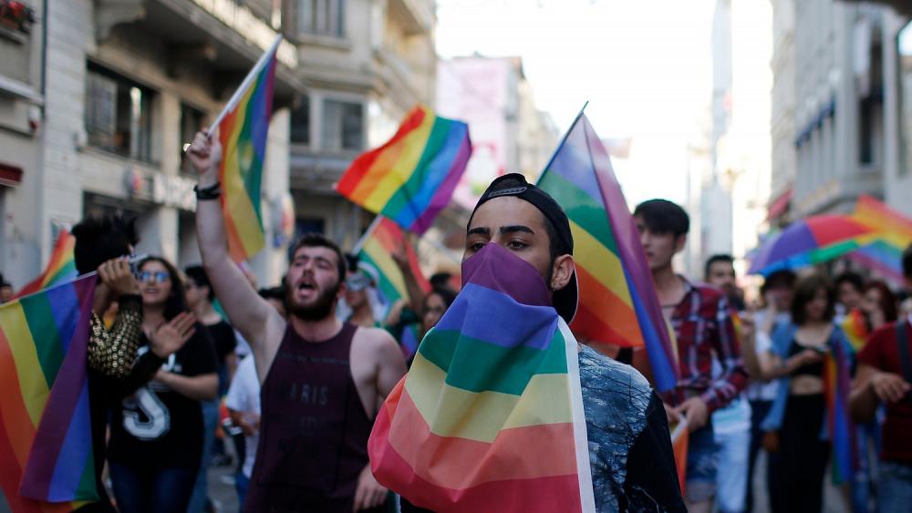 برگزاری نشست خبری «رویداد غرورانگیز» همجنس گرایان در باکو