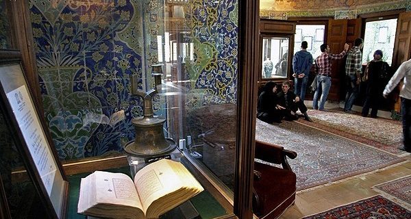 ماجرای غارت کتابخانه‌ی مقبره شیخ صفی الدین اردبیلی به دست روس ها