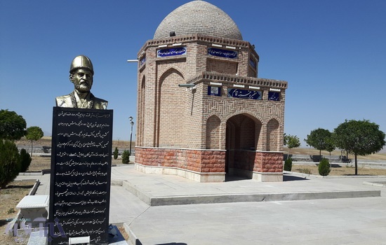 «خسته قاسیم» نشانههای هویت ایرانی را در شعر خود دارد