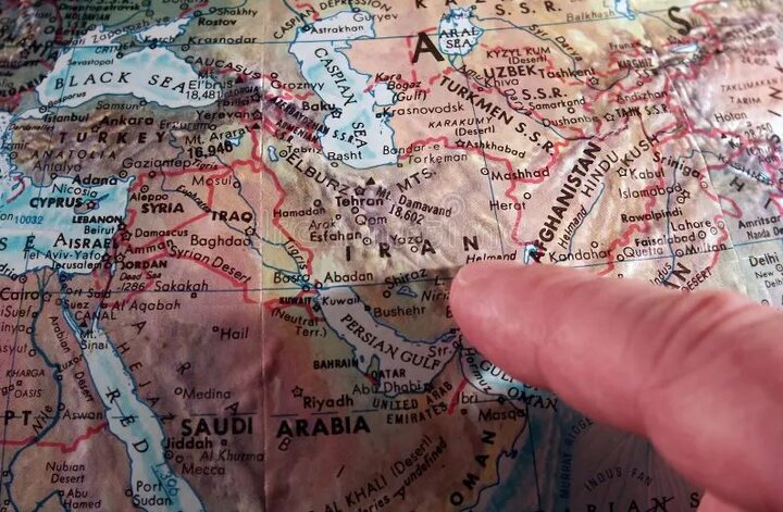 فرصتها و چالشهای پیشروی ایران