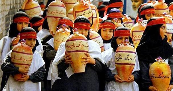 نقش حیاتی مردم در زمان جنگ