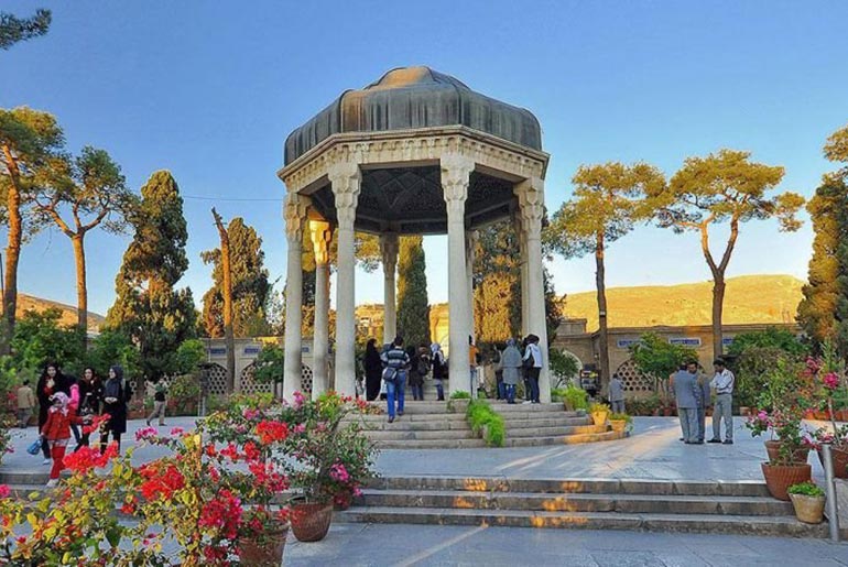 حافظ در آذربایجان؛ از نوای ارس تا روستای هم‌نام در آذربایجان شرقی