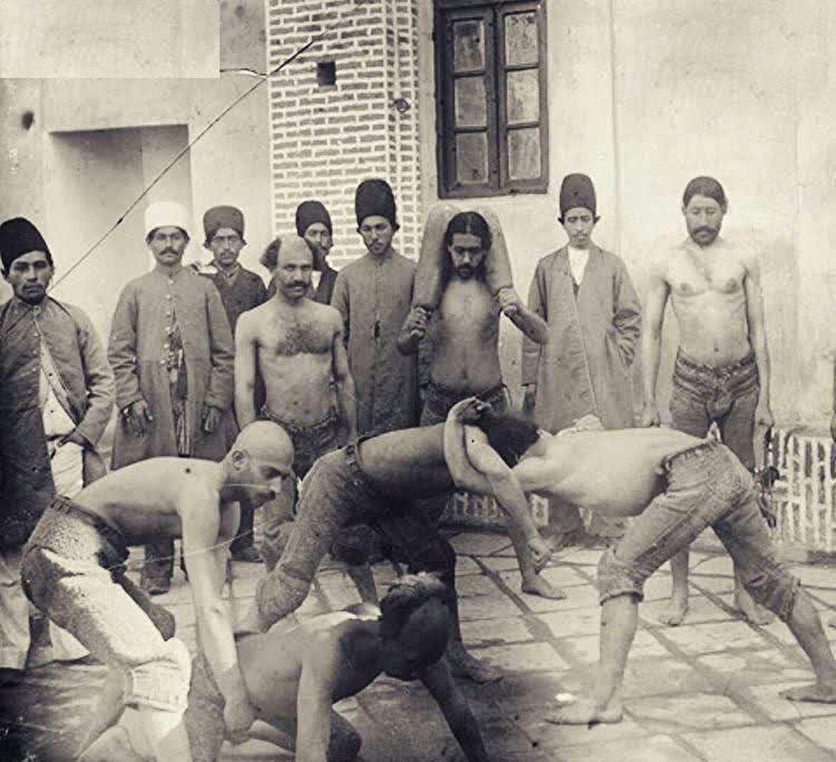 جایگاه ورزش زورخانهای ایران در آذربایجان